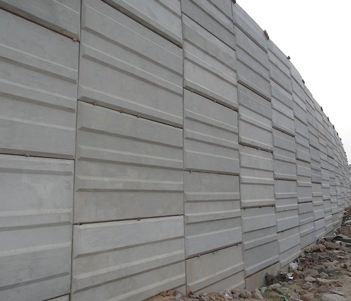 Reinforced Soil Retaining Wall